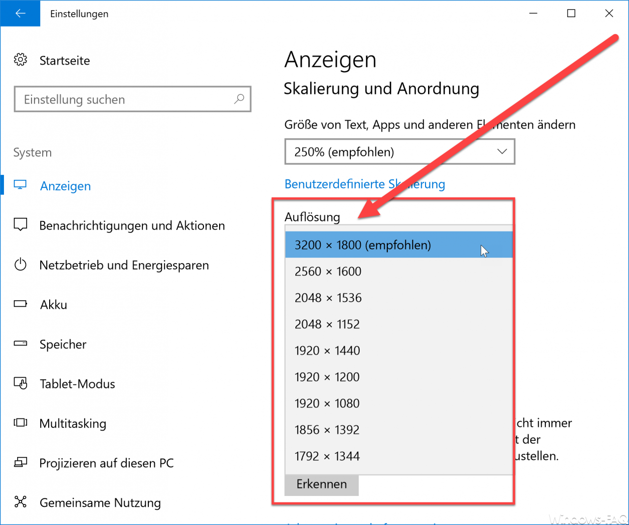 how to change monitor resolution windows 10