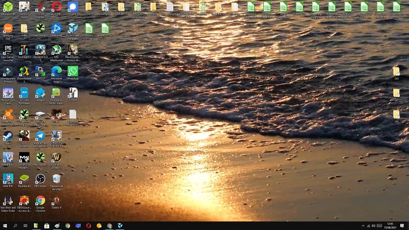beach video with movement in Windows 10.
